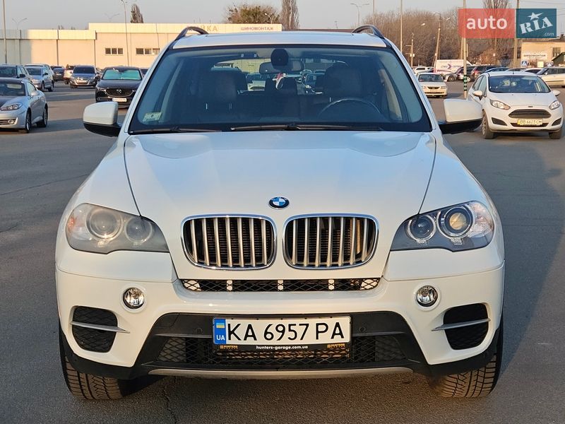 Внедорожник / Кроссовер BMW X5 2011 в Киеве