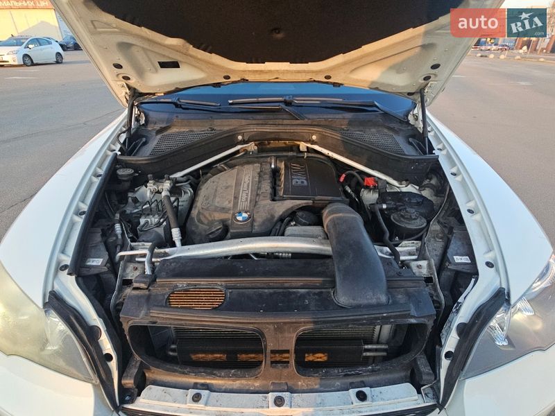 Внедорожник / Кроссовер BMW X5 2011 в Киеве