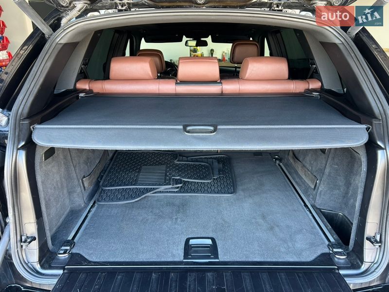 Внедорожник / Кроссовер BMW X5 2011 в Волочиске