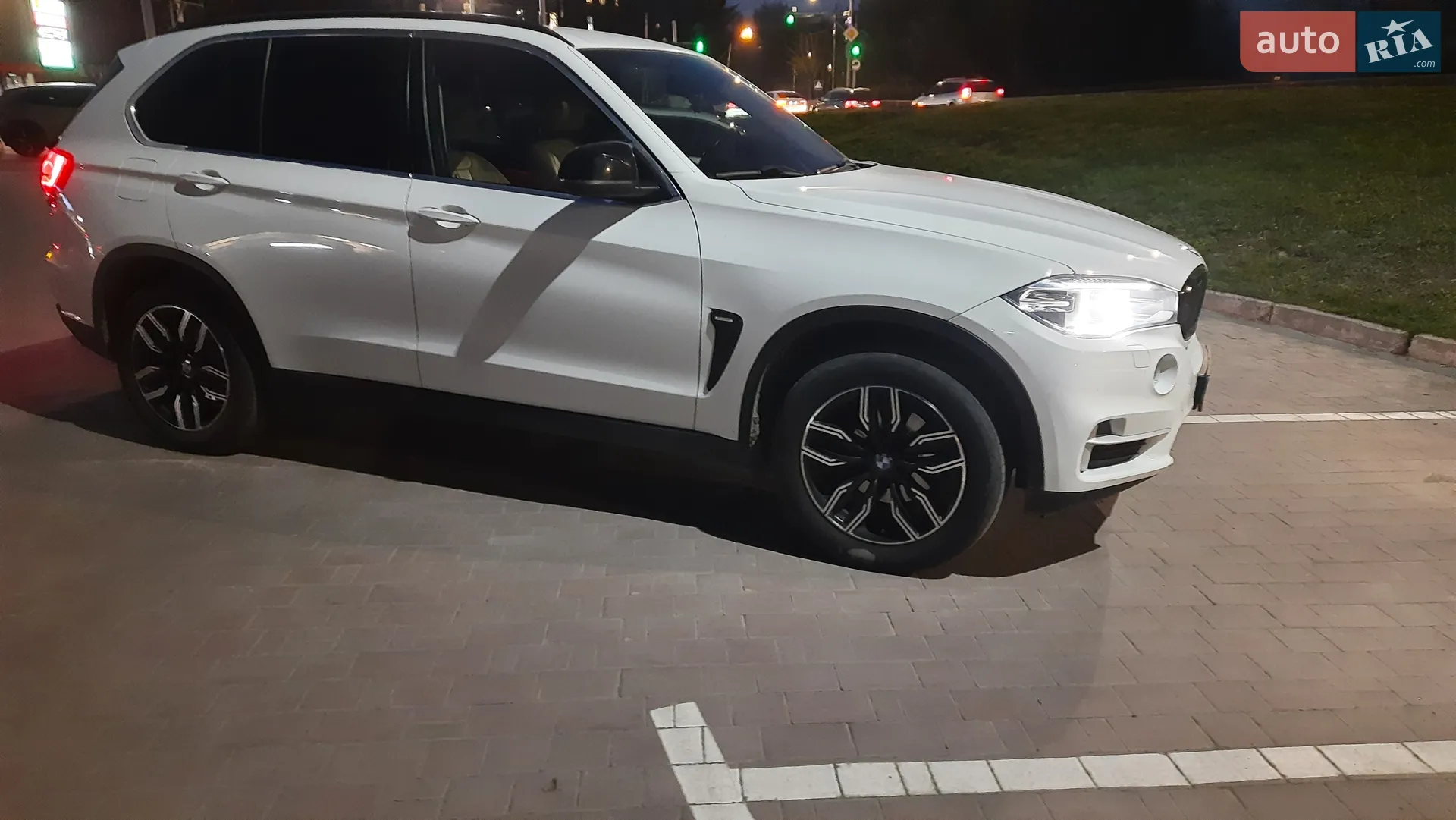 2015 BMW X5 - мініатюра 17