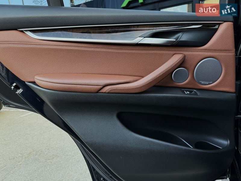 Внедорожник / Кроссовер BMW X5 2015 в Киеве