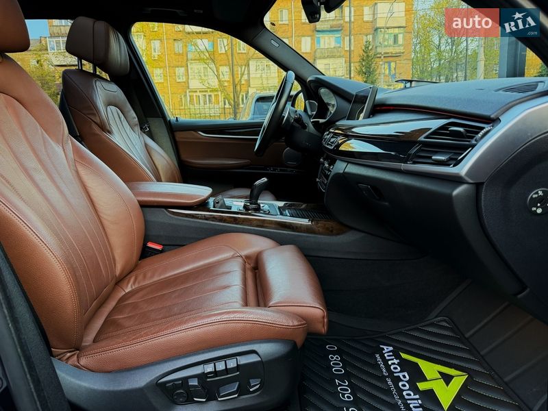 Внедорожник / Кроссовер BMW X5 2015 в Киеве