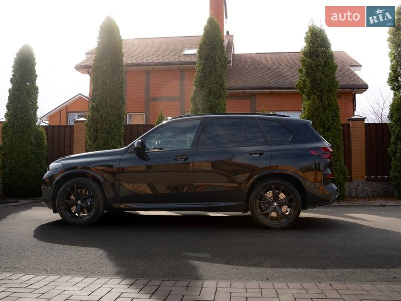 Внедорожник / Кроссовер BMW X5 2024 в Киеве