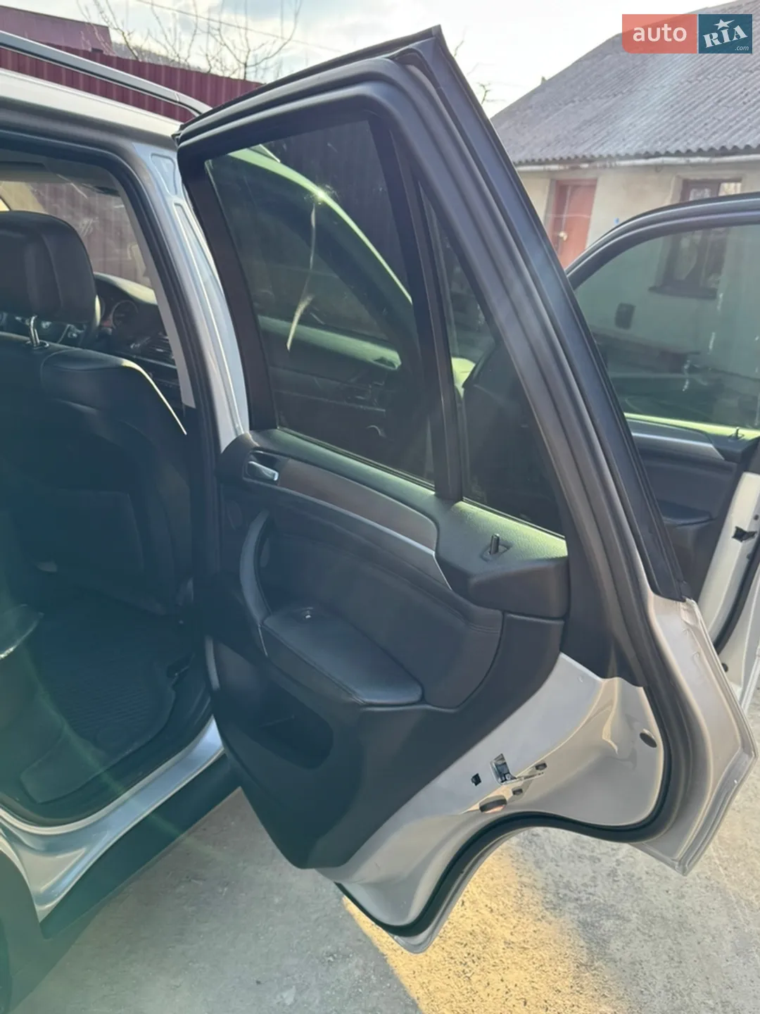 2010 BMW X5 - мініатюра 13