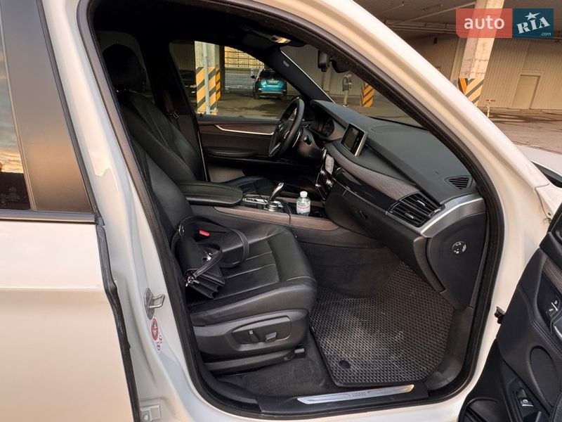 Внедорожник / Кроссовер BMW X5 2015 в Днепре