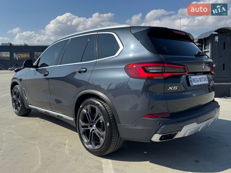 Внедорожник / Кроссовер BMW X5 2019 в Киеве
