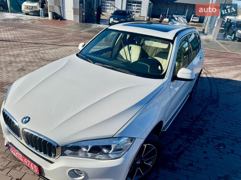 Внедорожник / Кроссовер BMW X5 2015 в Сарнах