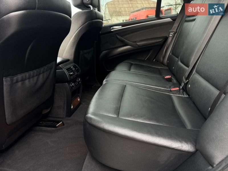 Позашляховик / Кросовер BMW X5 2012 в Рівному