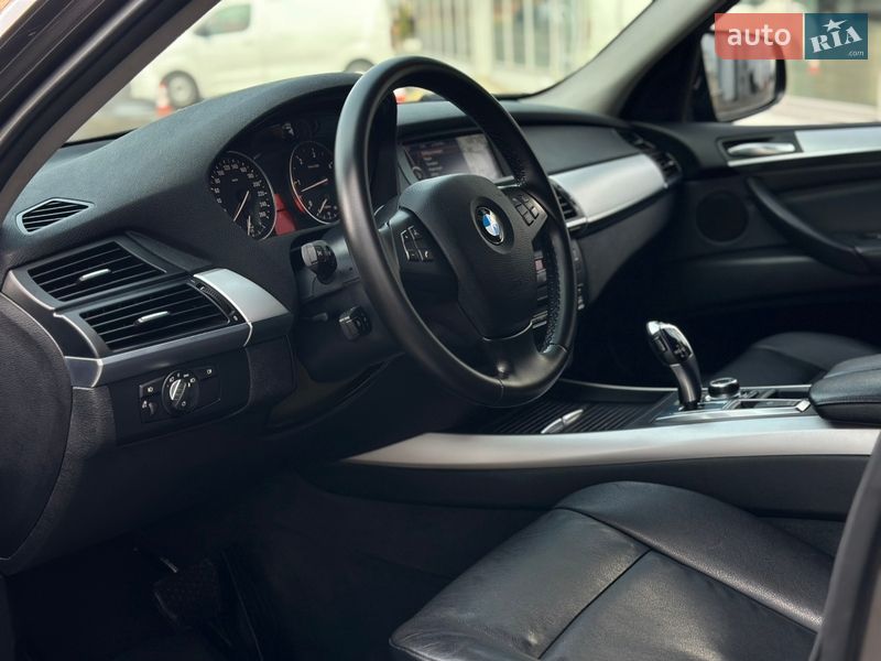 Внедорожник / Кроссовер BMW X5 2011 в Ивано-Франковске