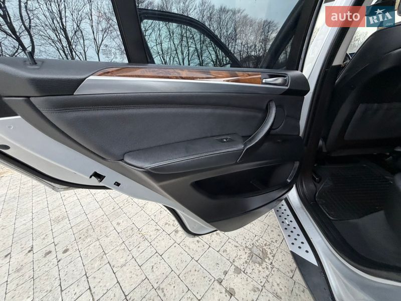 Позашляховик / Кросовер BMW X5 2009 в Коломиї