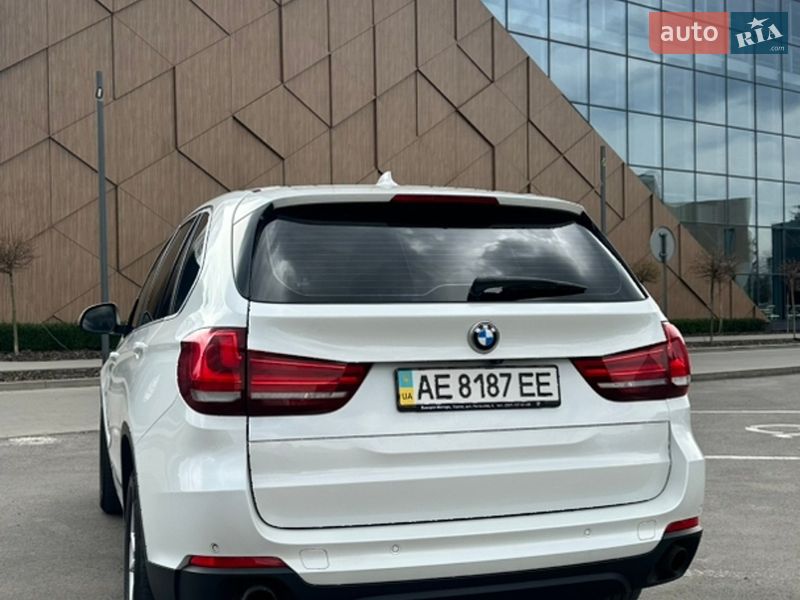 Внедорожник / Кроссовер BMW X5 2015 в Мукачево фото 11 Внедорожник / Кроссовер BMW X5 2015 в Мукачево