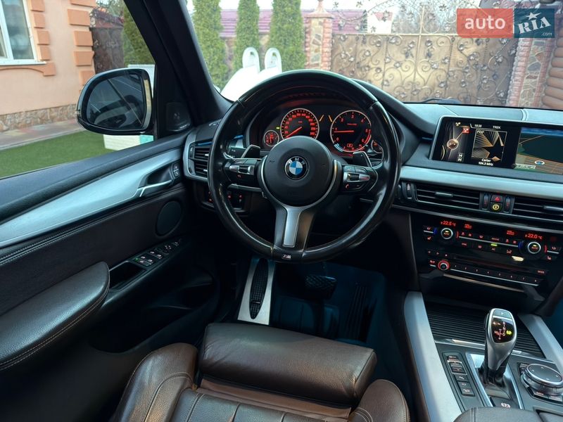 Внедорожник / Кроссовер BMW X5 2015 в Вараше
