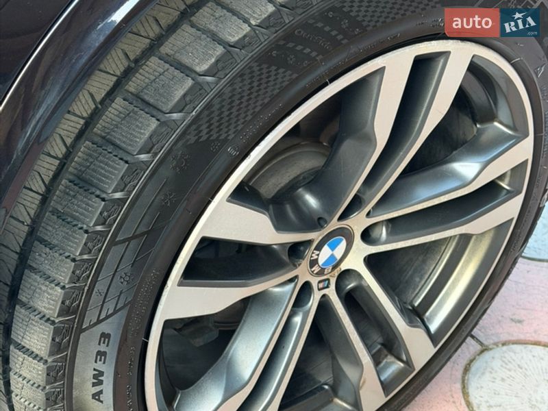 Внедорожник / Кроссовер BMW X5 2015 в Вараше