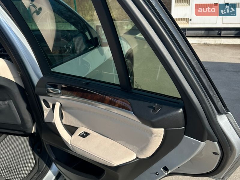 Внедорожник / Кроссовер BMW X5 2011 в Василькове