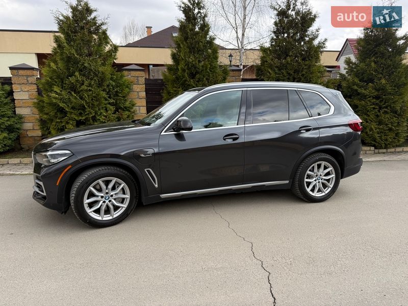 Внедорожник / Кроссовер BMW X5 2022 в Киеве