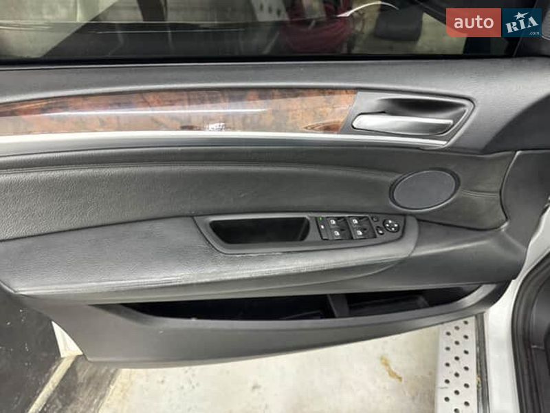 Внедорожник / Кроссовер BMW X5 2008 в Черновцах фото 15 Внедорожник / Кроссовер BMW X5 2008 в Черновцах