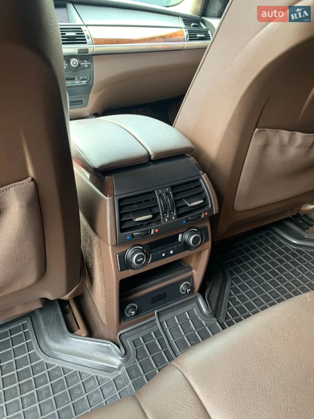 2011 BMW X5 - мініатюра 18