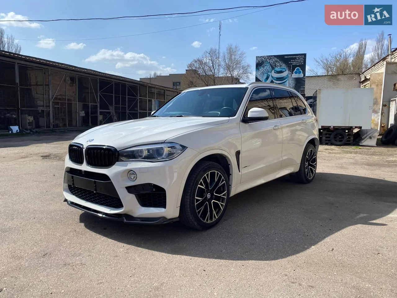 2017 BMW X5 - мініатюра 27