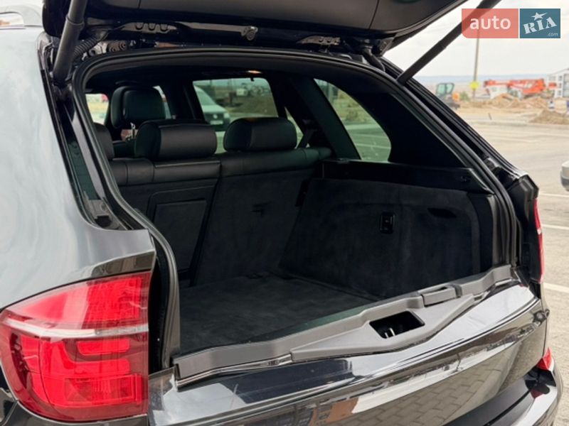 Внедорожник / Кроссовер BMW X5 2011 в Ровно