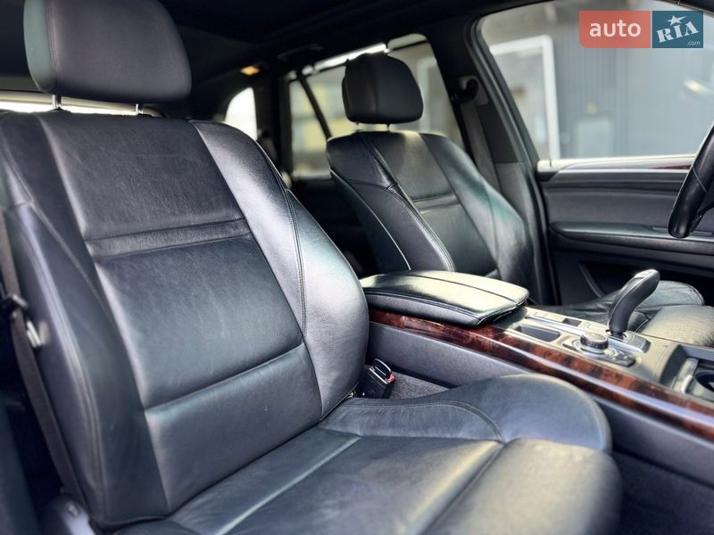 Позашляховик / Кросовер BMW X5 2012 в Миколаєві фото 13 Позашляховик / Кросовер BMW X5 2012 в Миколаєві