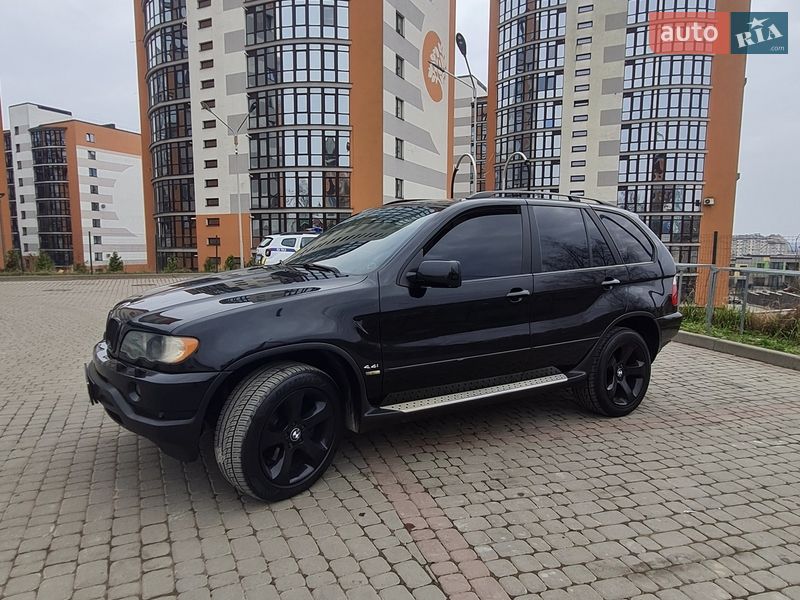 Внедорожник / Кроссовер BMW X5 2003 в Ивано-Франковске