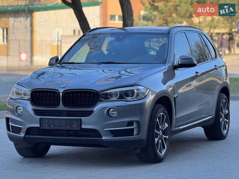 Внедорожник / Кроссовер BMW X5 2014 в Новояворовске