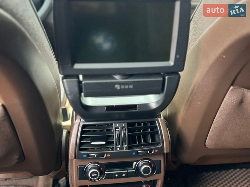 Внедорожник / Кроссовер BMW X5 2011 в Львове