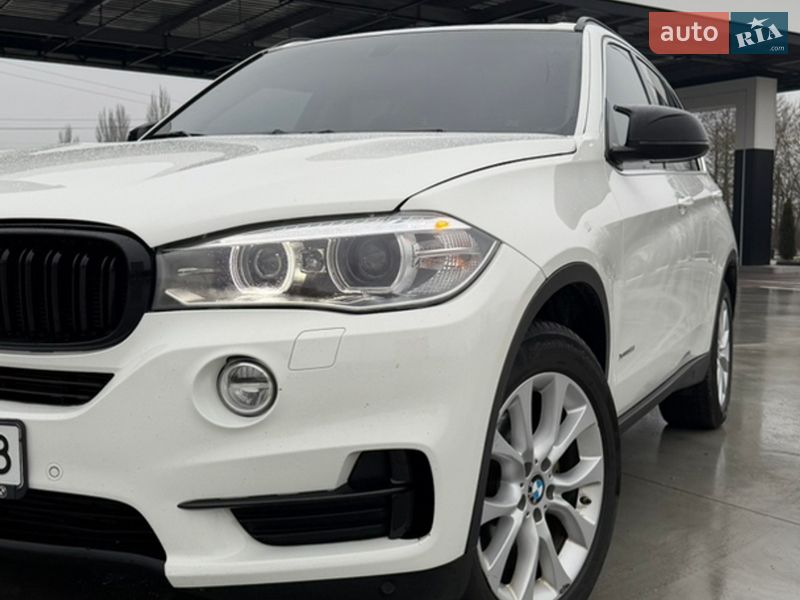 Позашляховик / Кросовер BMW X5 2015 в Києві