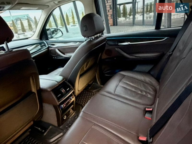 Позашляховик / Кросовер BMW X5 2015 в Києві