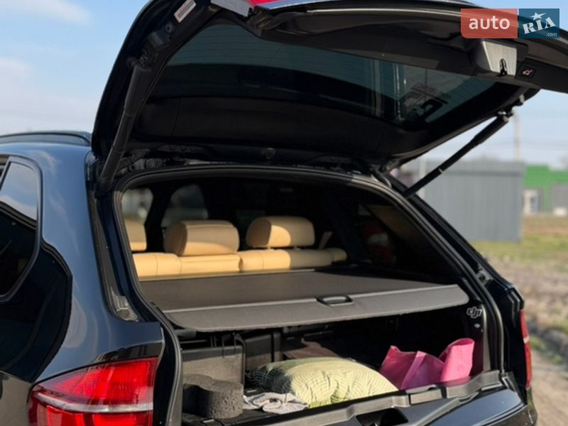 Внедорожник / Кроссовер BMW X5 2011 в Киеве