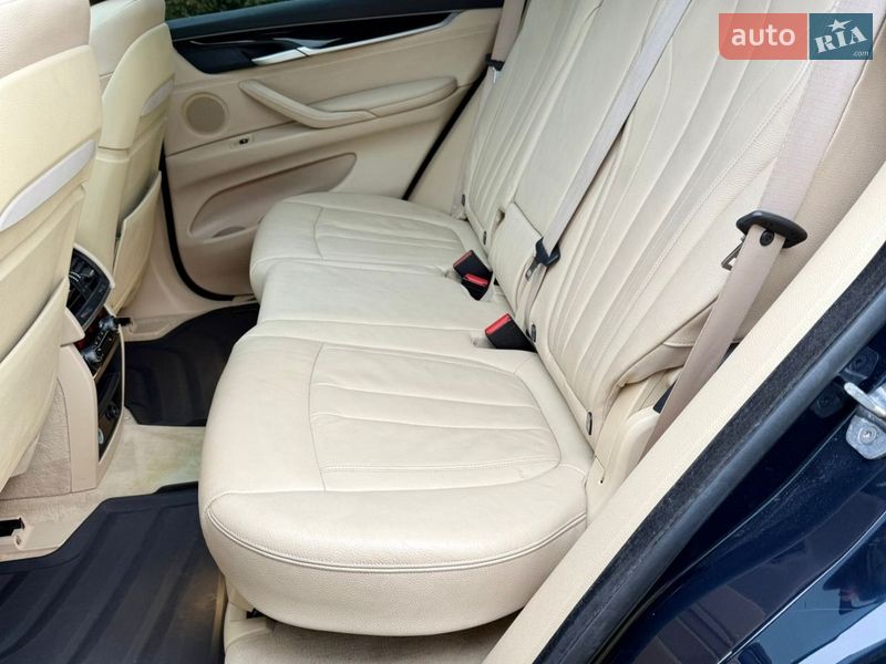 Позашляховик / Кросовер BMW X5 2015 в Рівному