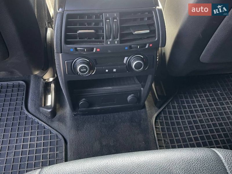 Внедорожник / Кроссовер BMW X5 2011 в Ужгороде