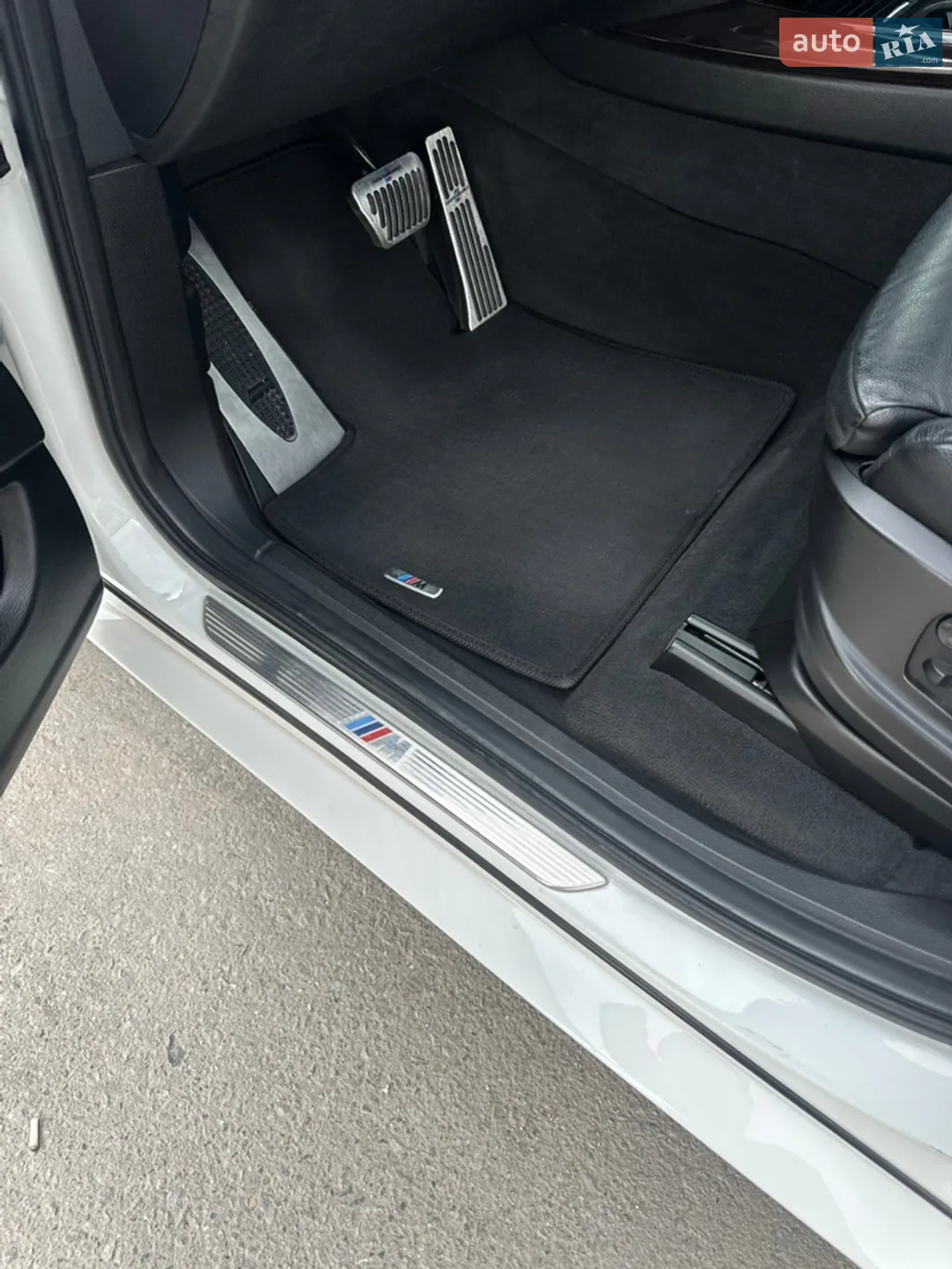 2011 BMW X5 - мініатюра 42