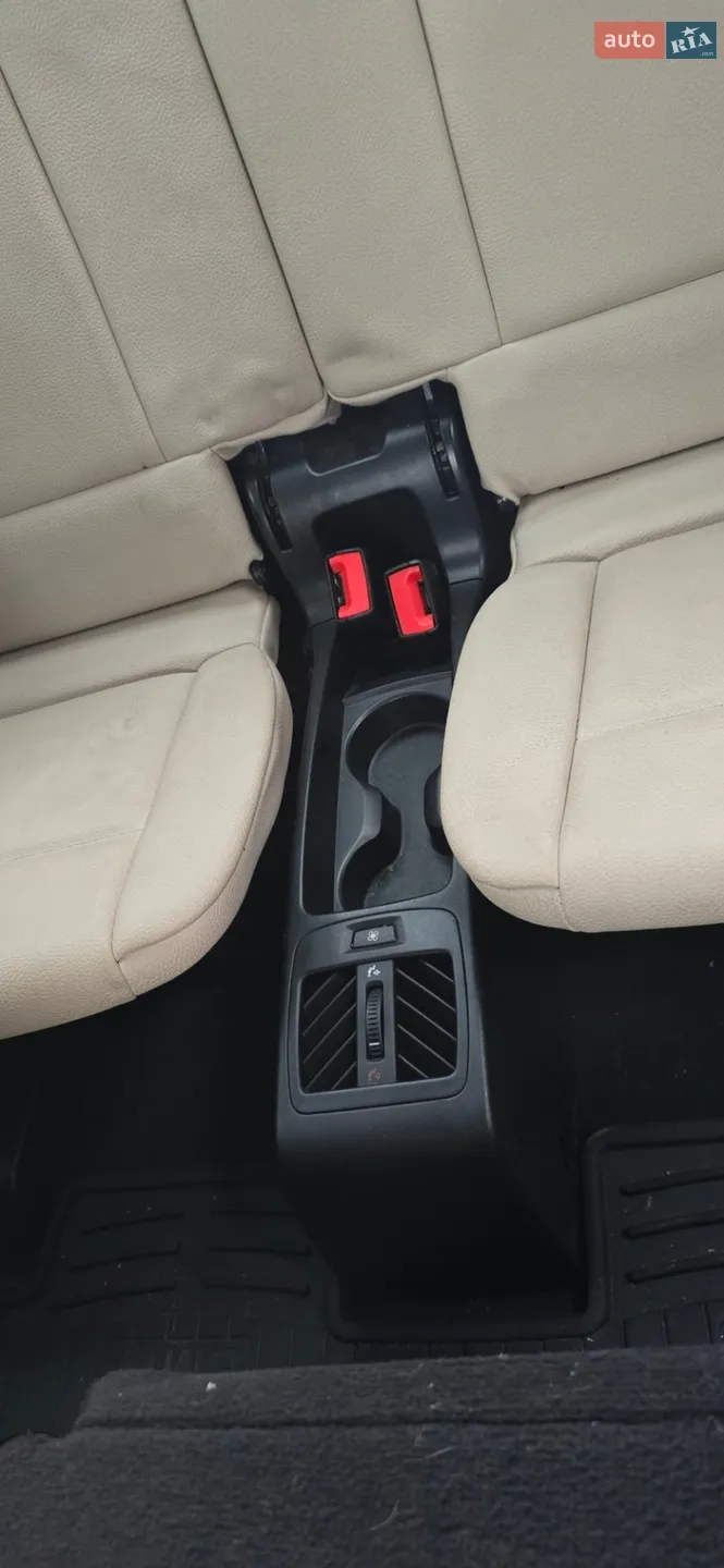 2010 BMW X5 - мініатюра 15