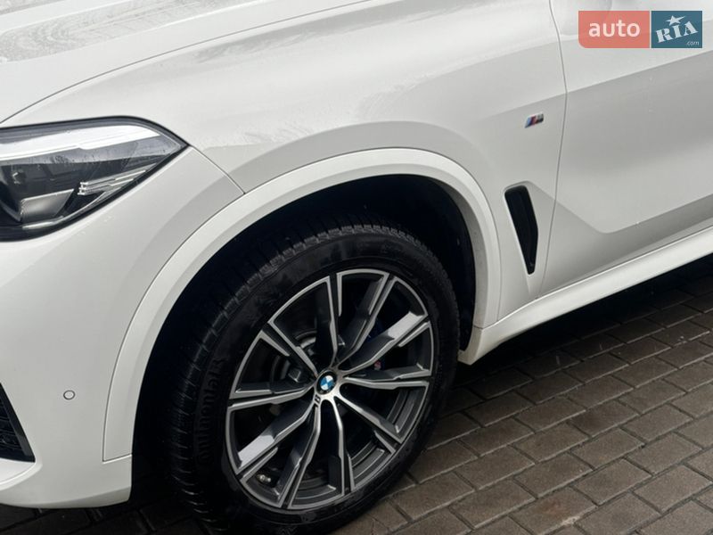 Внедорожник / Кроссовер BMW X5 2021 в Киеве