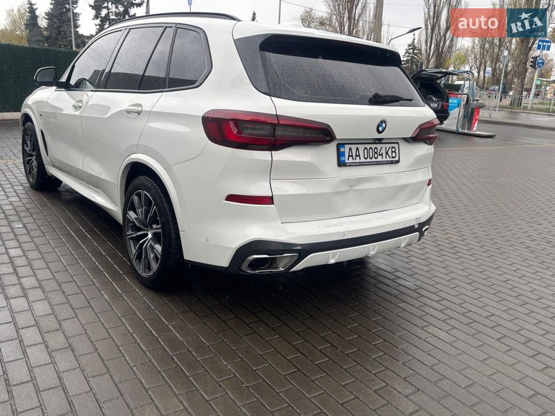 Внедорожник / Кроссовер BMW X5 2021 в Киеве