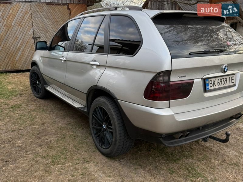 Внедорожник / Кроссовер BMW X5 2004 в Костополе