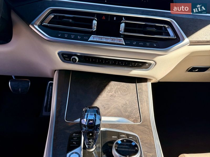 Внедорожник / Кроссовер BMW X5 2022 в Киеве