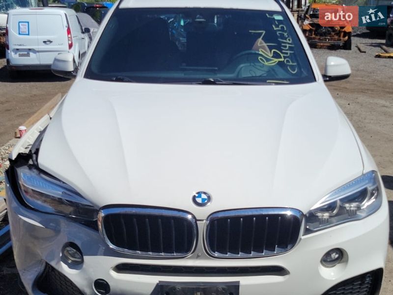 Внедорожник / Кроссовер BMW X5 2014 в Софиевской Борщаговке