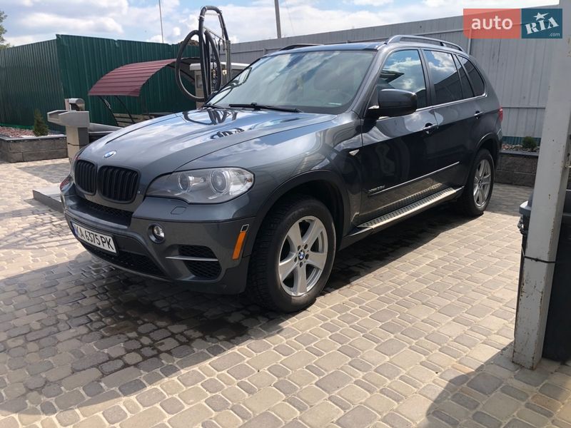 Внедорожник / Кроссовер BMW X5 2012 в Ромнах