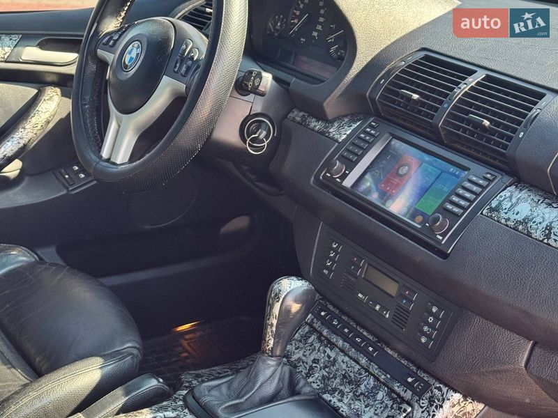Внедорожник / Кроссовер BMW X5 2002 в Запорожье