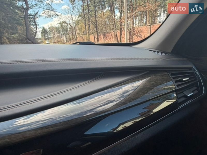 Внедорожник / Кроссовер BMW X5 2016 в Киеве