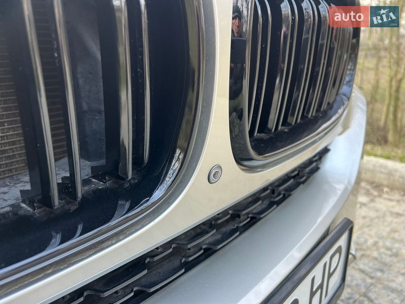 Позашляховик / Кросовер BMW X5 2014 в Чернівцях