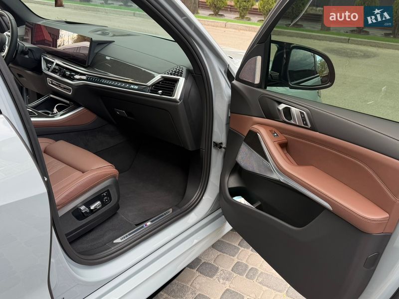 Внедорожник / Кроссовер BMW X5 2023 в Запорожье
