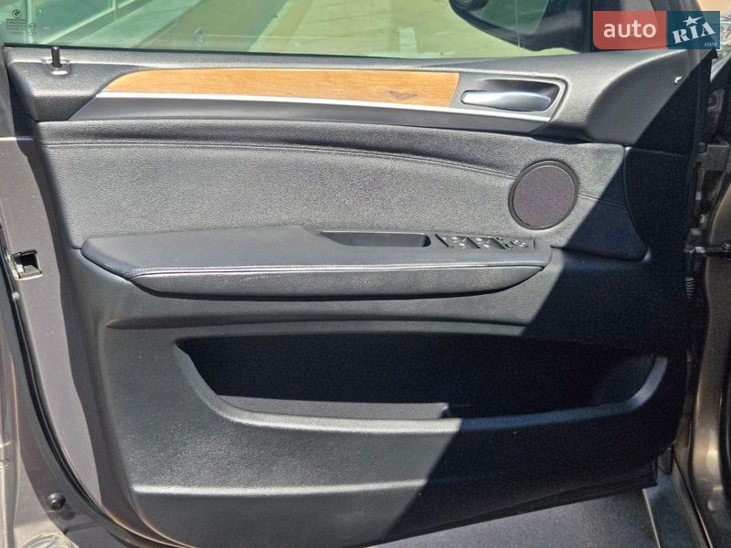 Позашляховик / Кросовер BMW X5 2011 в Києві