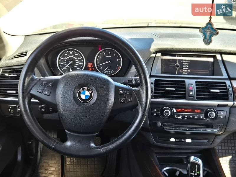 Позашляховик / Кросовер BMW X5 2011 в Києві