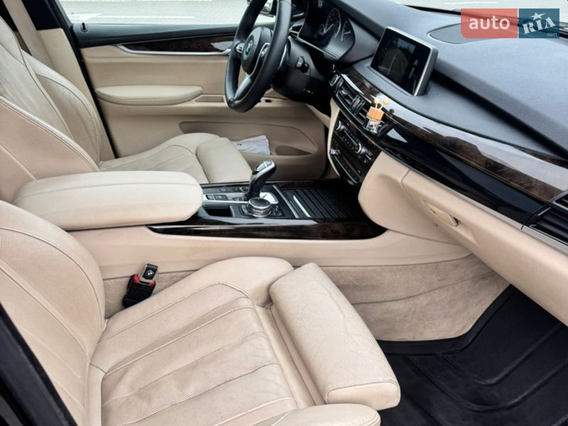 Позашляховик / Кросовер BMW X5 2015 в Яворові