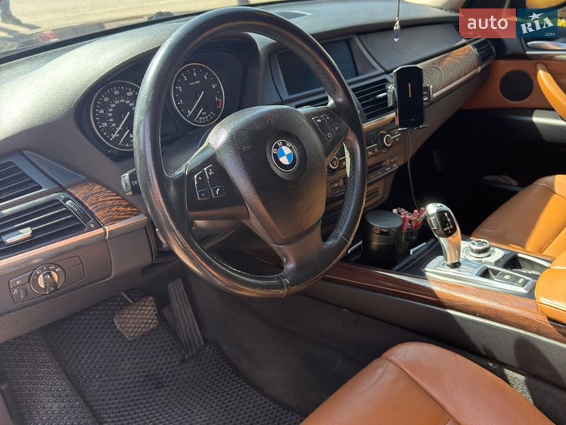 Внедорожник / Кроссовер BMW X5 2009 в Хмельницком