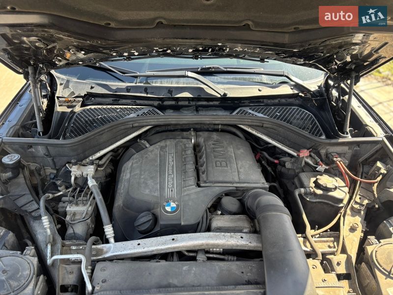 Внедорожник / Кроссовер BMW X5 2015 в Днепре