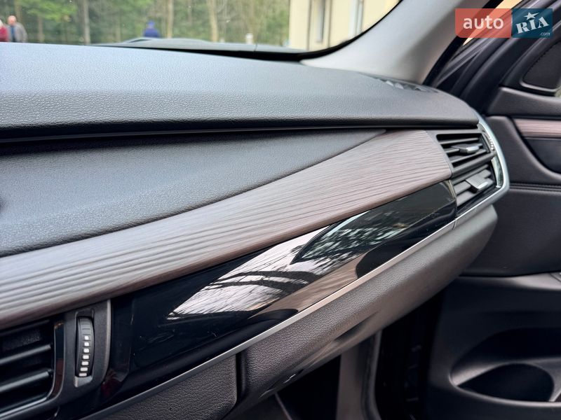 Внедорожник / Кроссовер BMW X5 2017 в Дрогобыче